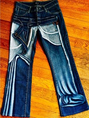 ‘An jeans- Chic one-of-a-kind Women’s Blue Wash Designer Jeans